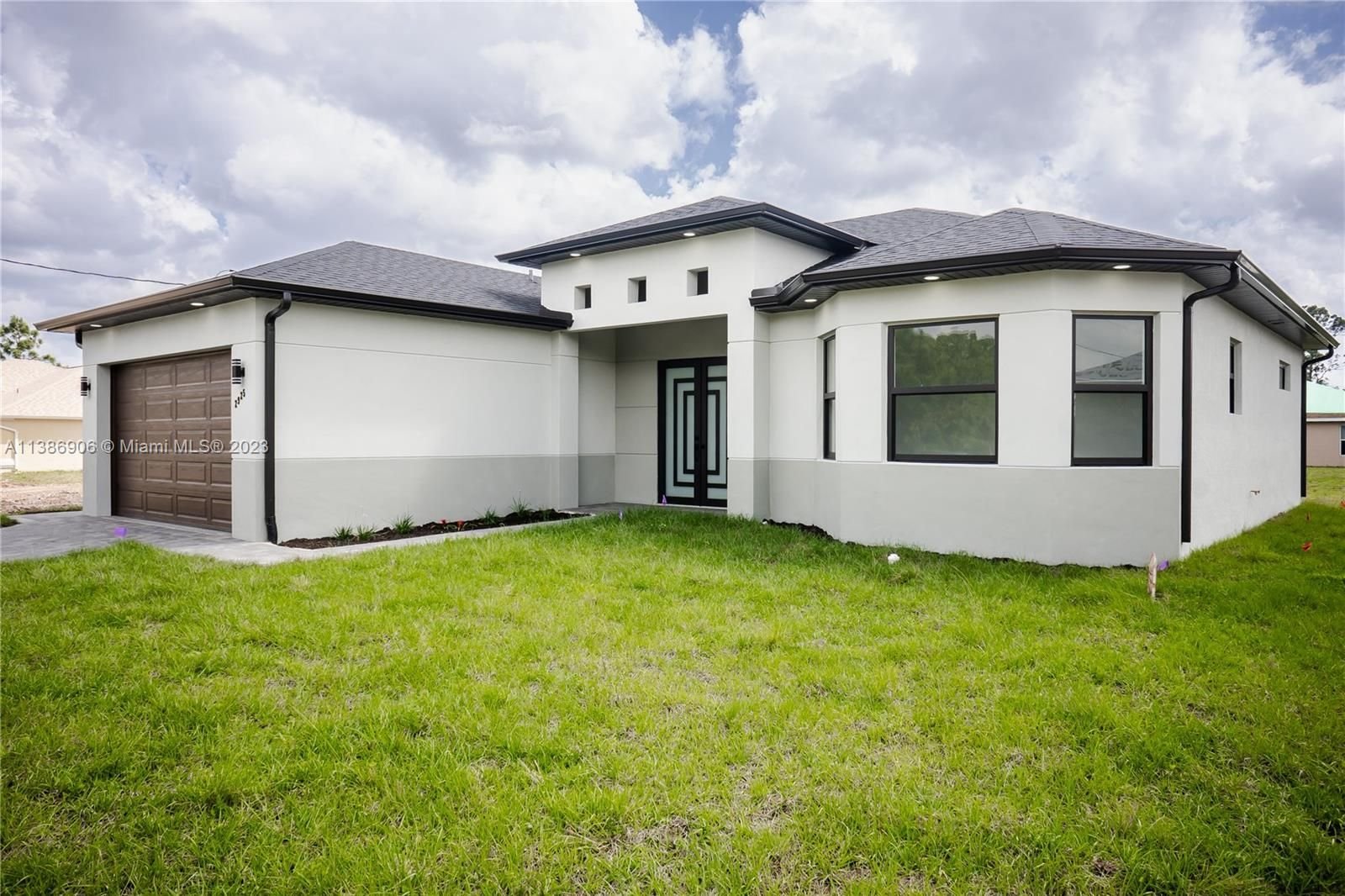 Real estate property located at 2925 19th St Sw, Lee County, Lehigh Acres, FL