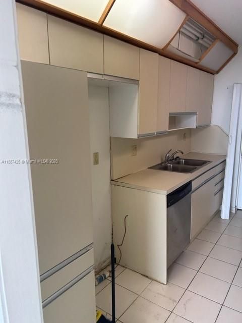 Real estate property located at 19355 Turnberry Way #5C, Miami-Dade County, Aventura, FL