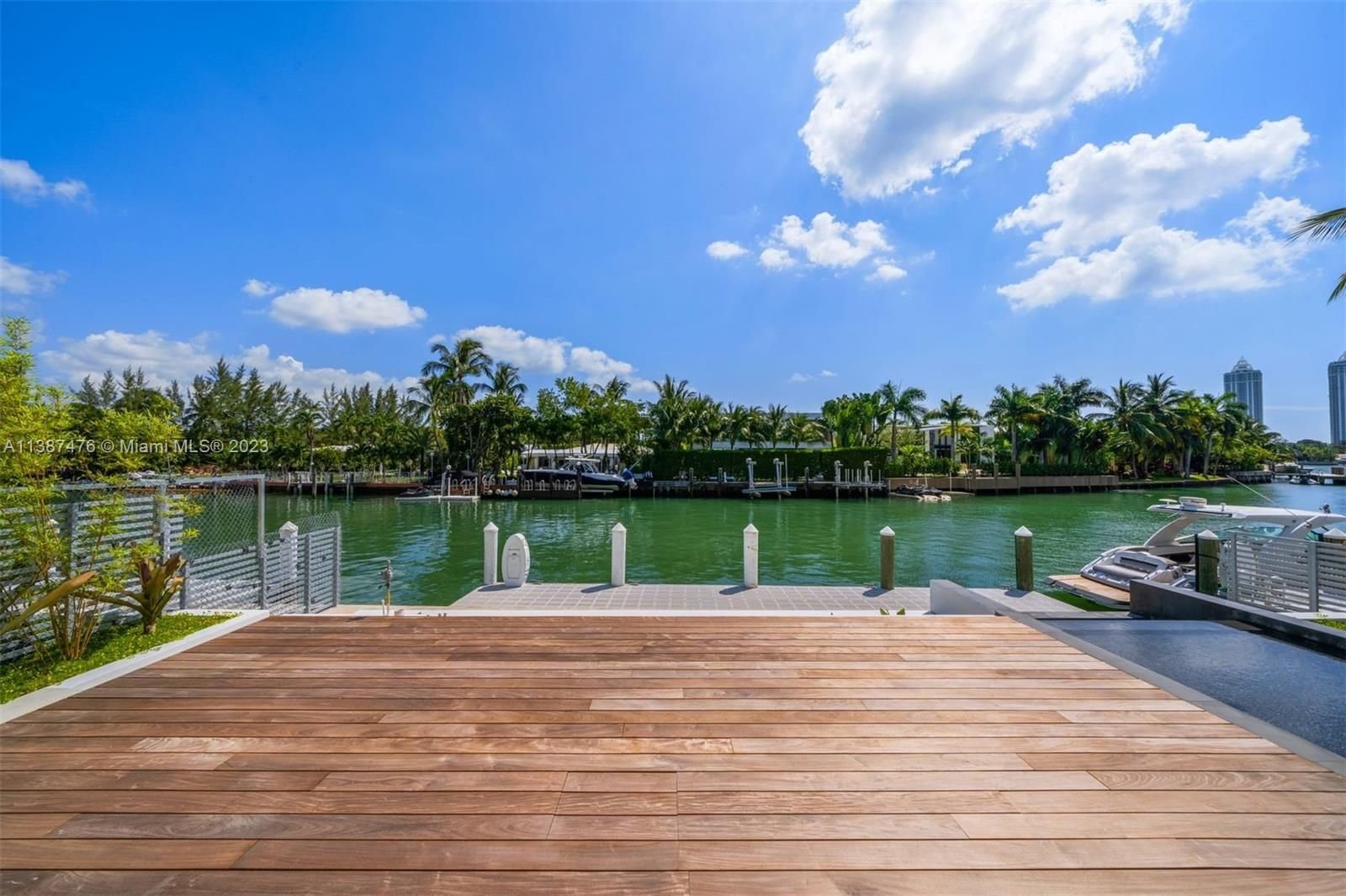 Real estate property located at 1011 48th St - Ritz Carlton Residences, Miami-Dade County, Miami Beach, FL