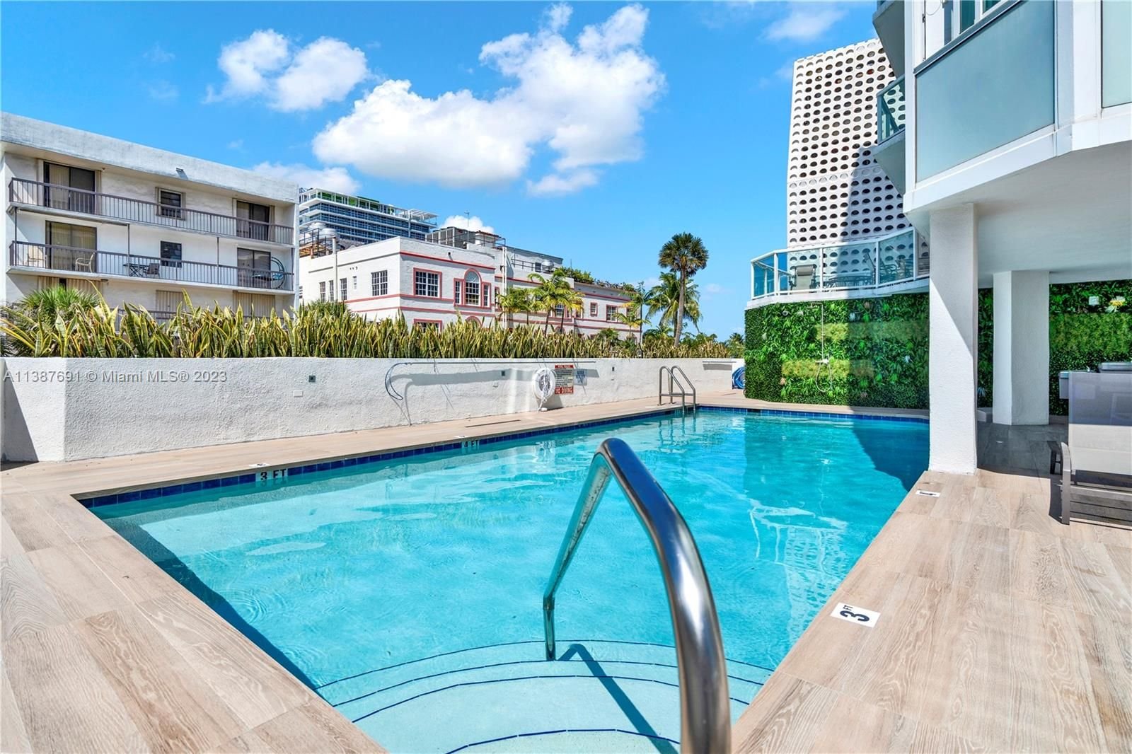 Real estate property located at 3411 Indian Creek Dr #403, Miami-Dade County, Miami Beach, FL