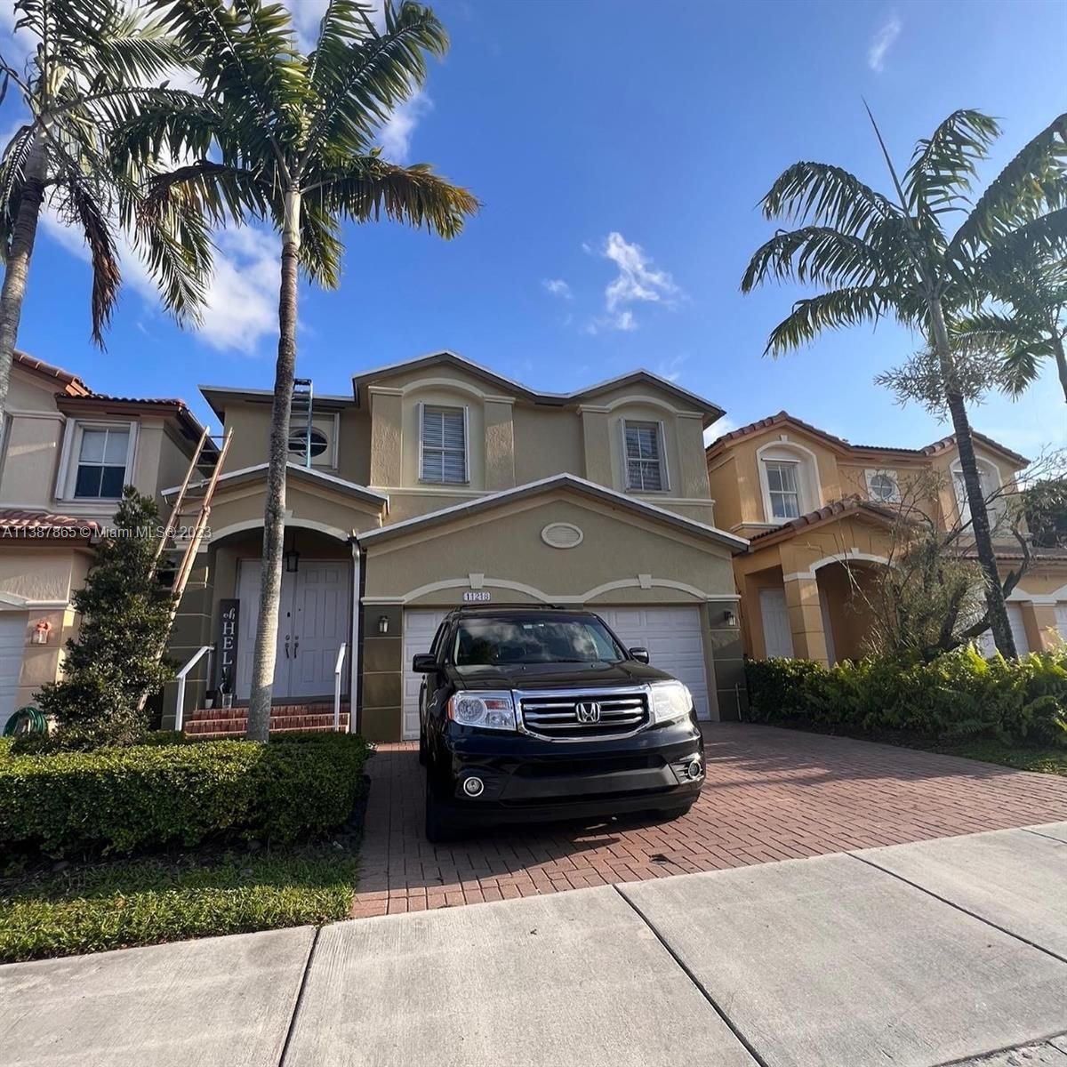 Real estate property located at 11218 74th Ter, Miami-Dade County, DORAL ISLES NORTH SEC ONE, Doral, FL