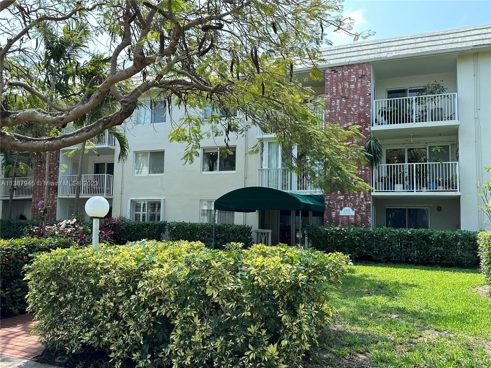 Real estate property located at 240 Galen Dr #104, Miami-Dade County, Key Biscayne, FL