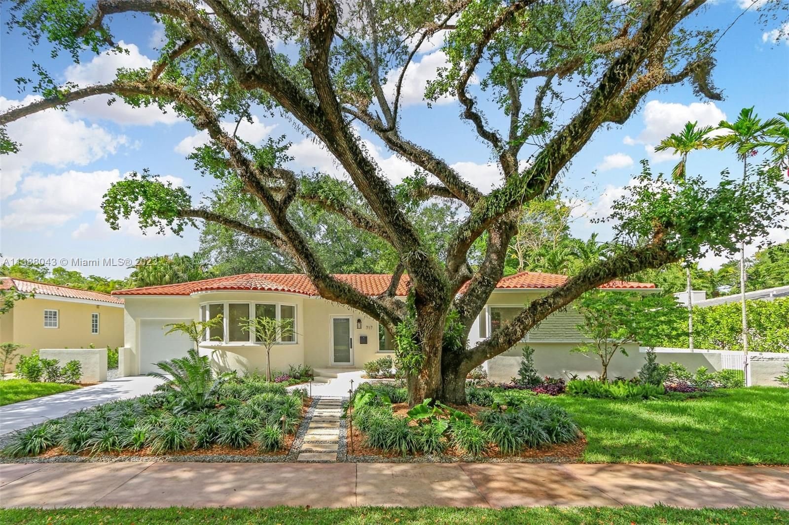 Real estate property located at 717 Santander Ave., Miami-Dade County, Coral Gables, FL