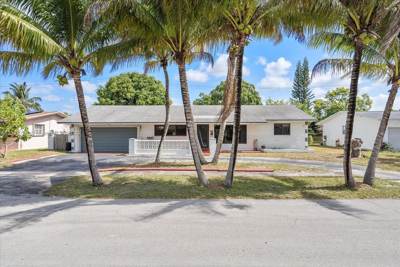 Real estate property located at 4341 5th Pl, Broward County, Plantation, FL