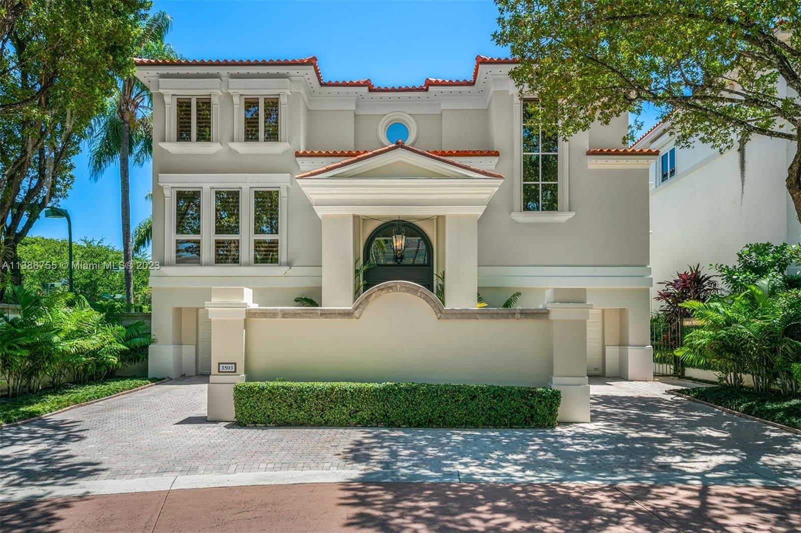 Real estate property located at 3503 Bayshore Villas Dr, Miami-Dade County, Coconut Grove, FL