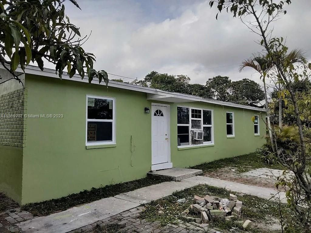 Real estate property located at 1100 31st St, Palm Beach County, Riviera Beach, FL