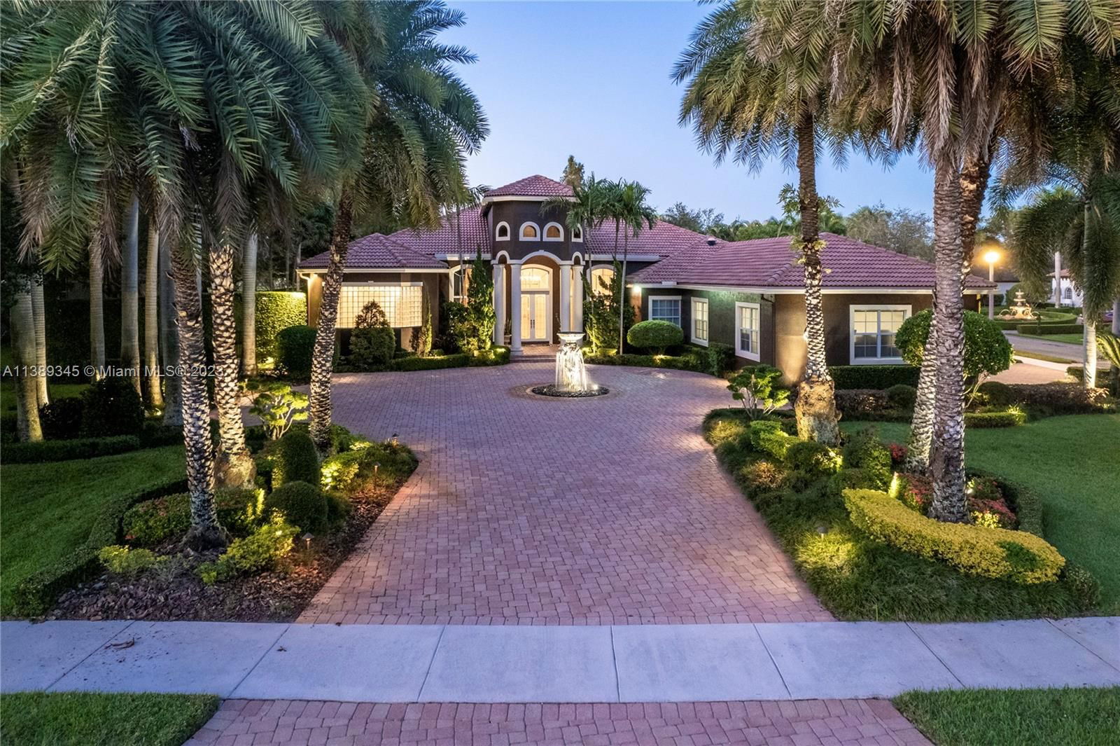 Real estate property located at 15093 16th St, Broward County, Davie, FL