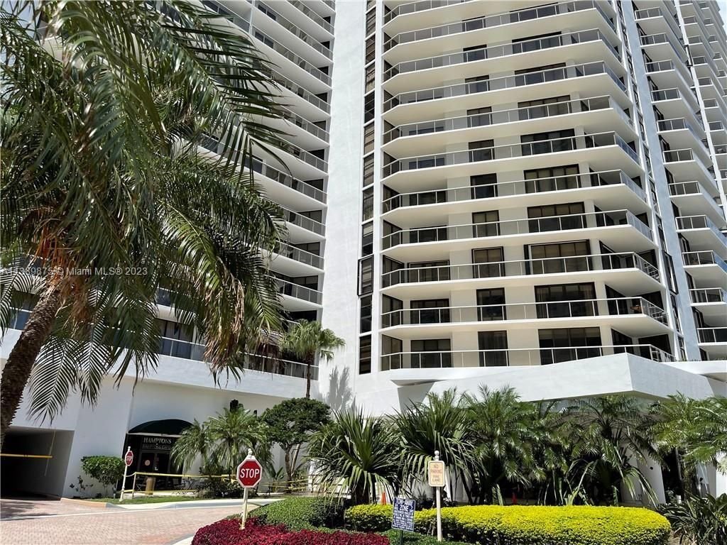 Real estate property located at 20281 Country Club Dr #710, Miami-Dade County, Aventura, FL