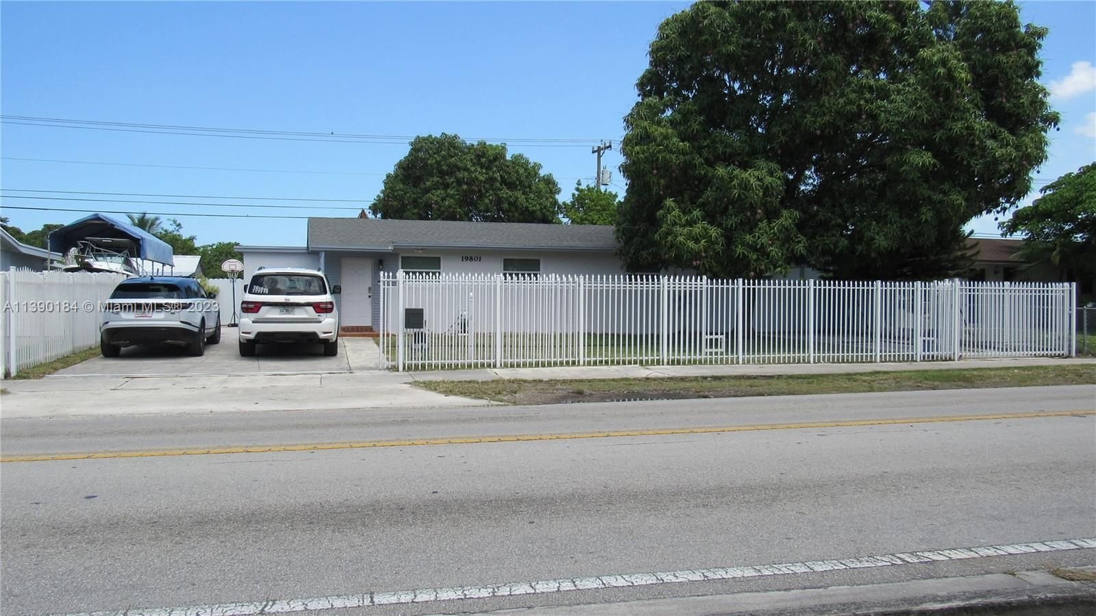 Real estate property located at 19801 117th Ave, Miami-Dade County, Miami, FL