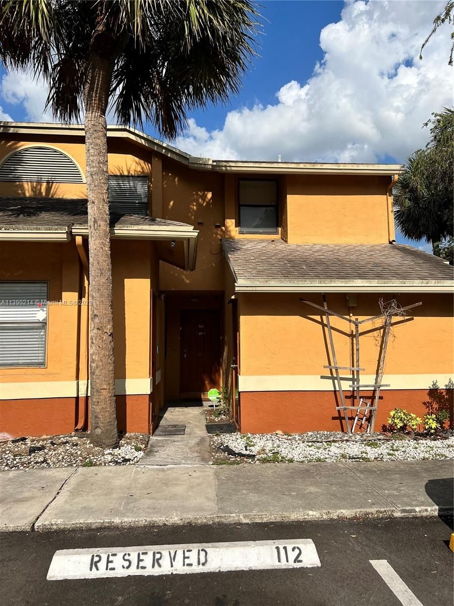 Real estate property located at 2531 56th Avenue #11-18, Broward County, Lauderhill, FL
