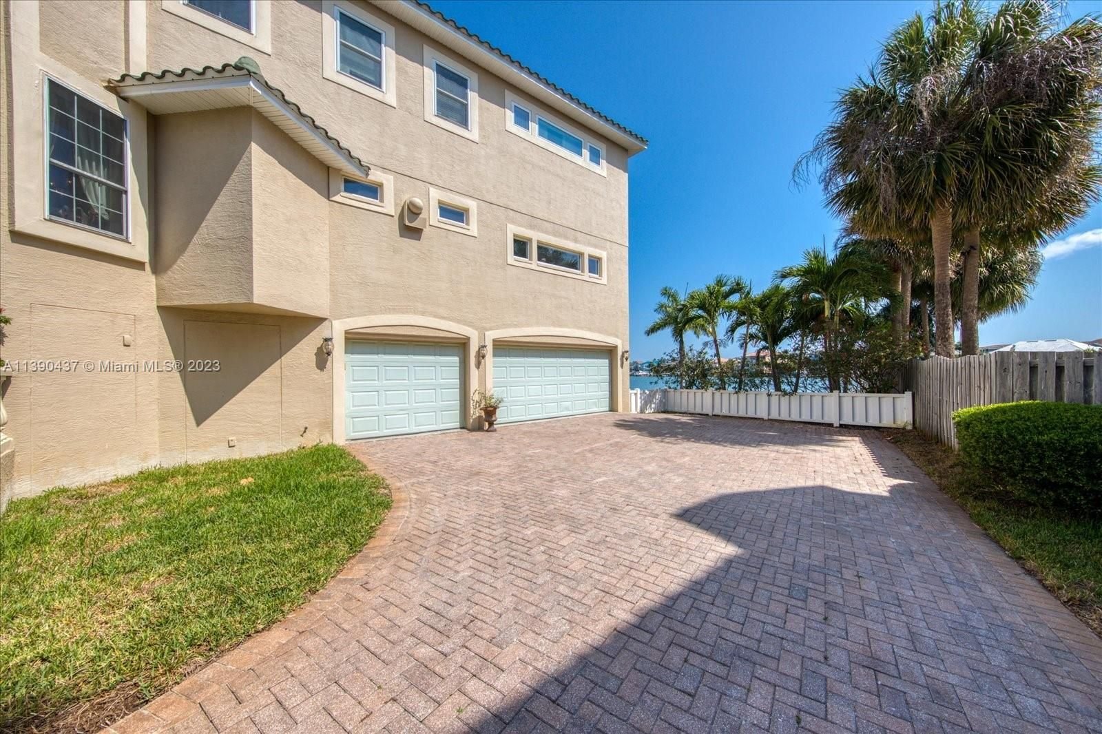 Real estate property located at 6025 Kipps Colony Dr, Pinellas County, Other City - In The State Of Florida, FL
