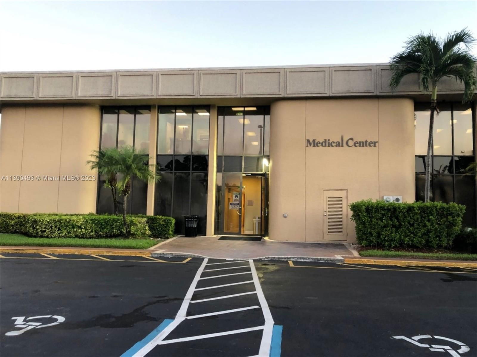 Real estate property located at Medical Ctr Cafeteria in Kendall, Miami-Dade County, Miami, FL