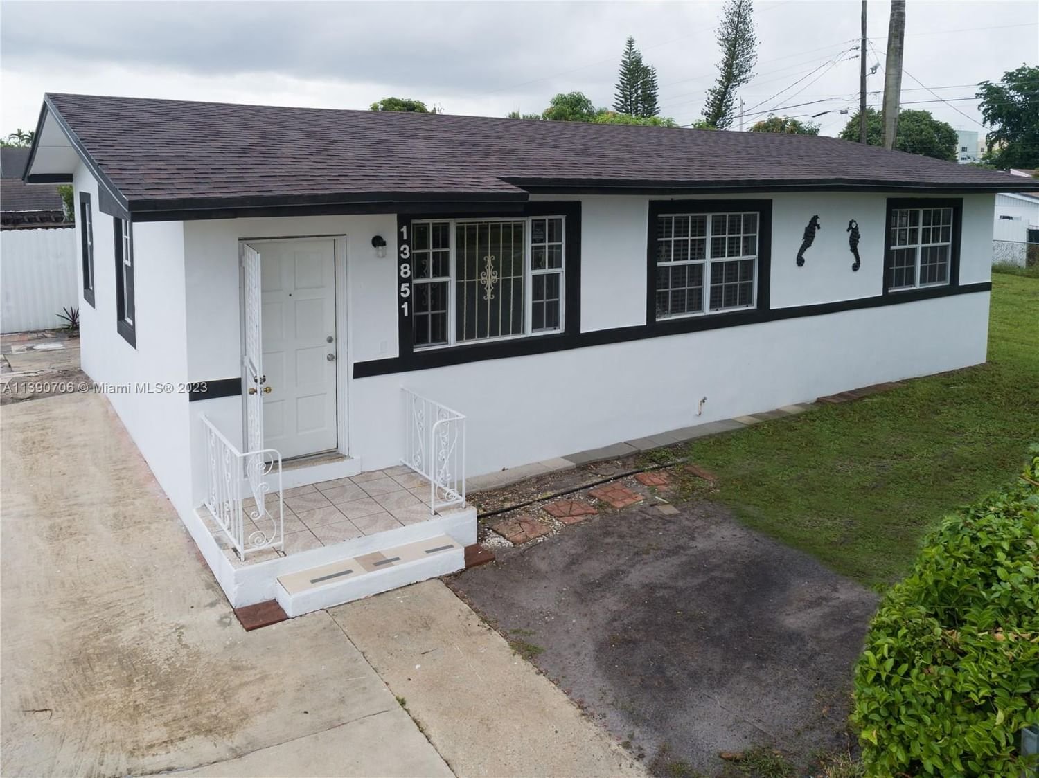 Real estate property located at 13851 24th Ave, Miami-Dade County, Opa-locka, FL