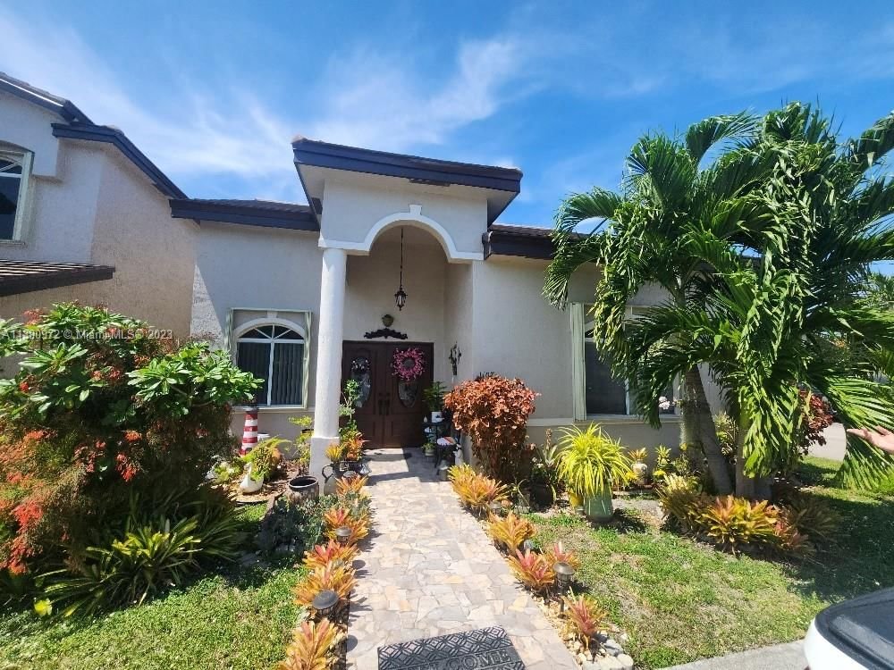 Real estate property located at 8433 189th St #1107, Miami-Dade County, Hialeah, FL