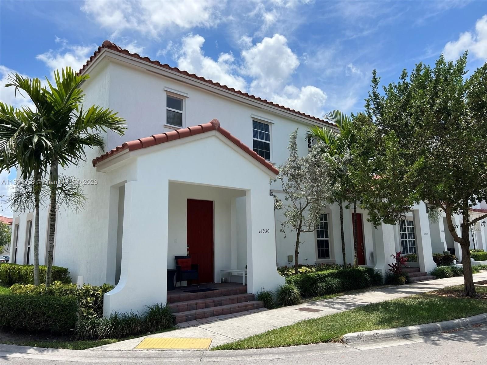 Real estate property located at 16930 90th St #16930, Miami-Dade County, Miami, FL