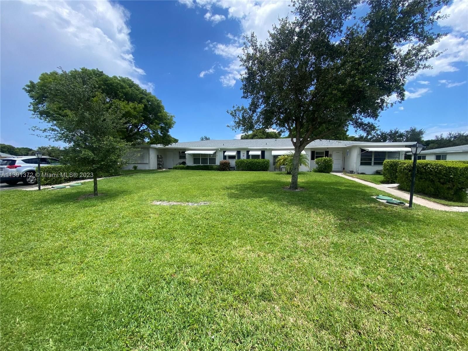 Real estate property located at 7352 W Oakridge Cir #35B, Palm Beach County, Lake Worth, FL