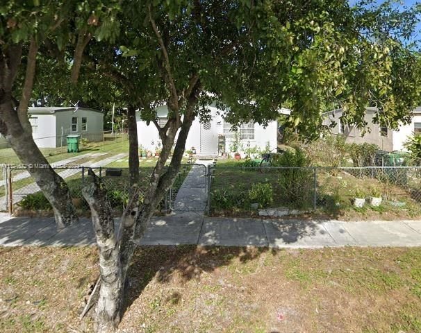 Real estate property located at 2341 Rutland St, Miami-Dade County, Opa-locka, FL