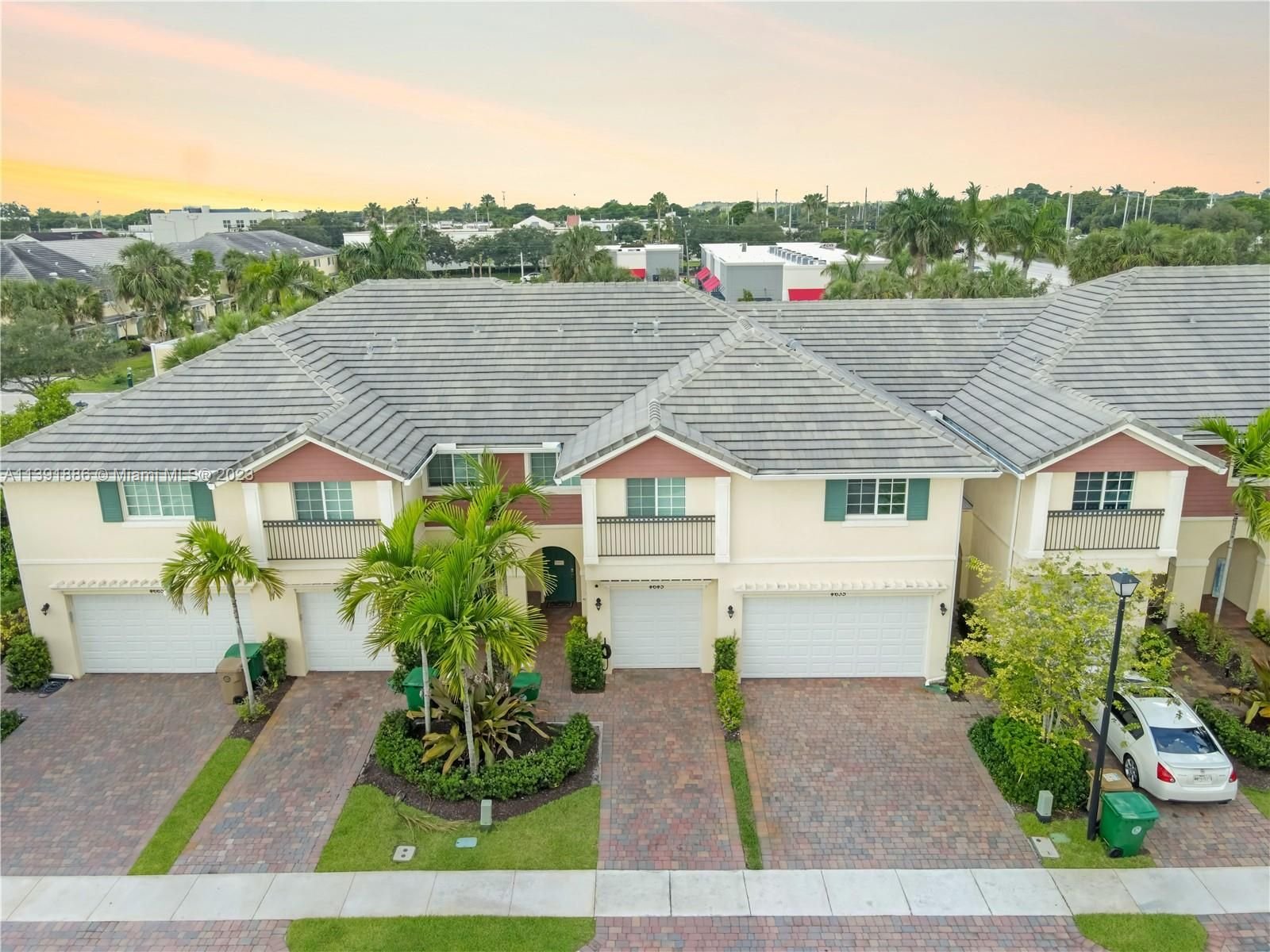 Real estate property located at 4645 Windmill Ln, Broward County, Davie, FL