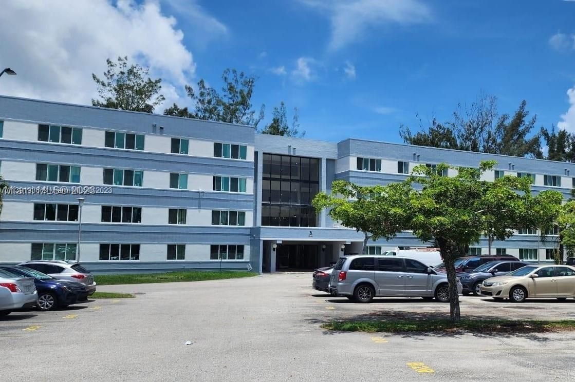Real estate property located at 14830 Naranja Lakes Blvd A1B, Miami-Dade County, NARANJA LAKES CONDO 5, Homestead, FL