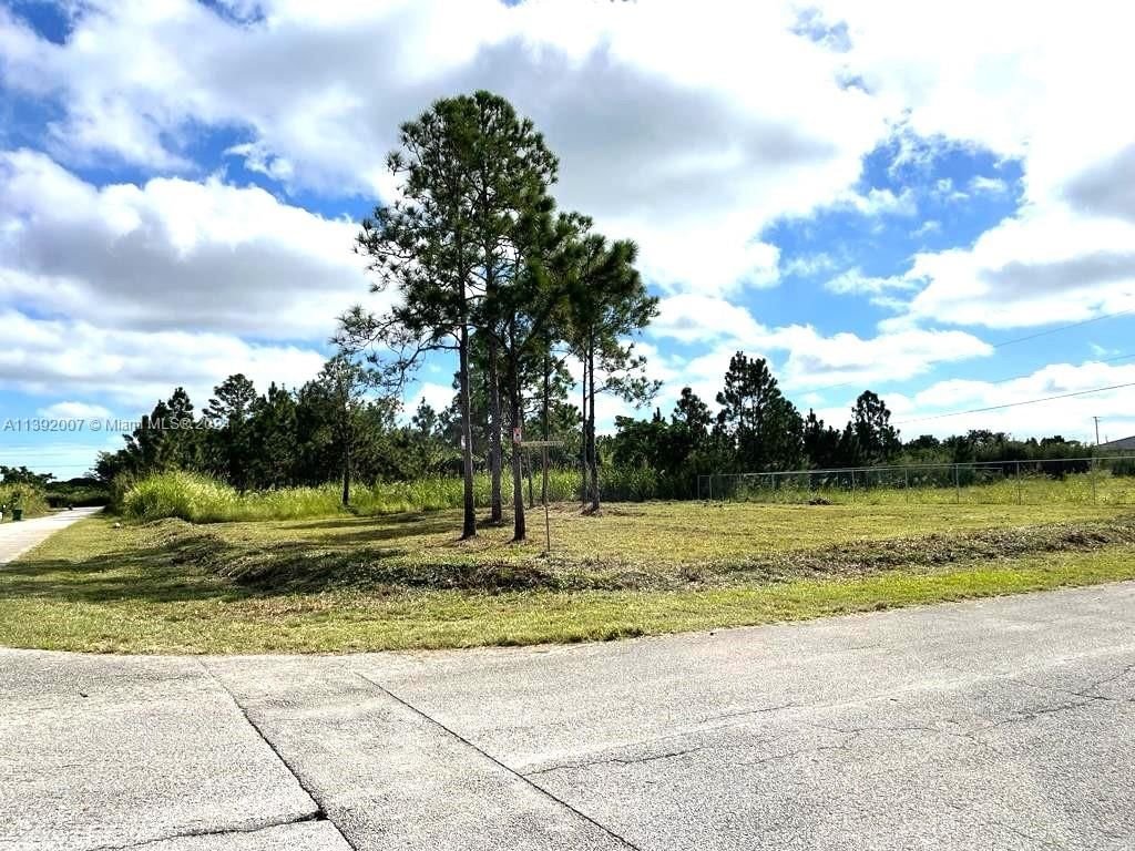 Real estate property located at 118 AVE SW 226 Ter, Miami-Dade County, GOULDS ESTATES SEC 1, Goulds, FL