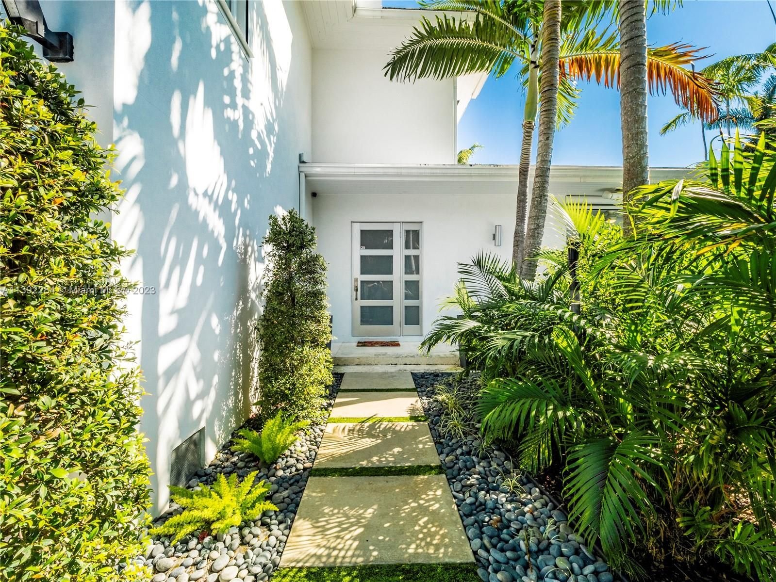Real estate property located at 4365 Bay Rd, Miami-Dade County, Miami Beach, FL