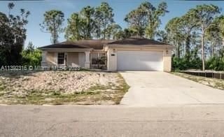 Real estate property located at 1st St SW 2805, Lee County, Lehigh Acres, Lehigh Acres, FL