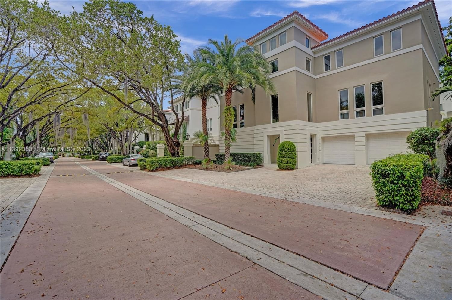 Real estate property located at 3521 Bayshore Villas Dr, Miami-Dade County, Miami, FL
