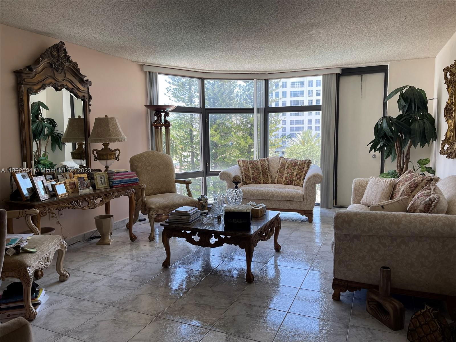 Real estate property located at 20100 Country Club Dr #507, Miami-Dade County, Aventura, FL