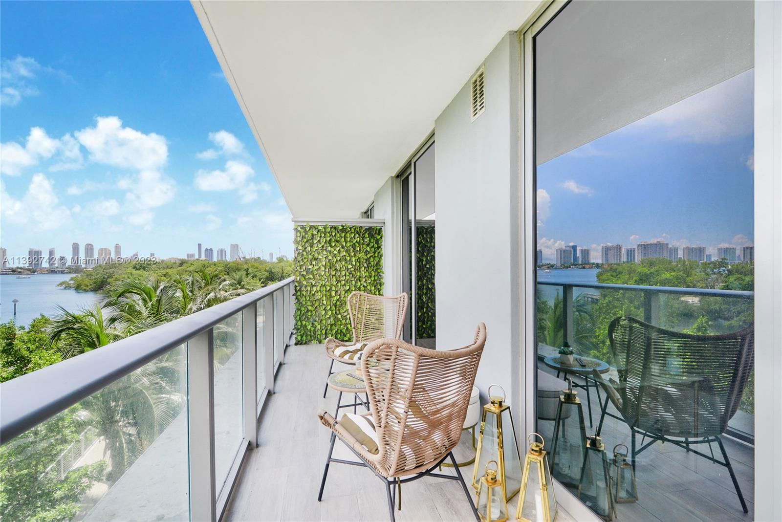 Real estate property located at 16385 Biscayne Blvd #301, Miami-Dade County, North Miami Beach, FL