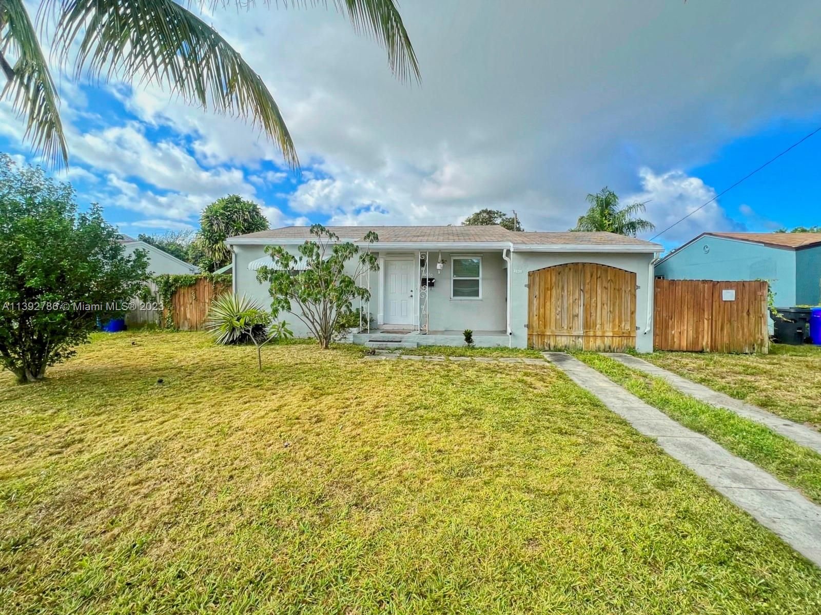 Real estate property located at 2830 Mayo St, Broward County, Hollywood, FL