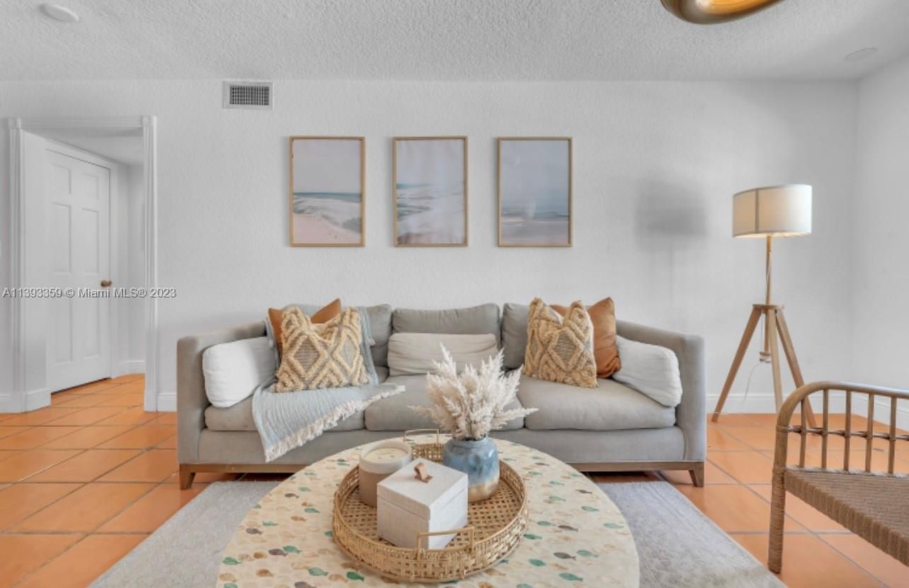 Real estate property located at 251 Galen Dr #201E, Miami-Dade County, Key Biscayne, FL