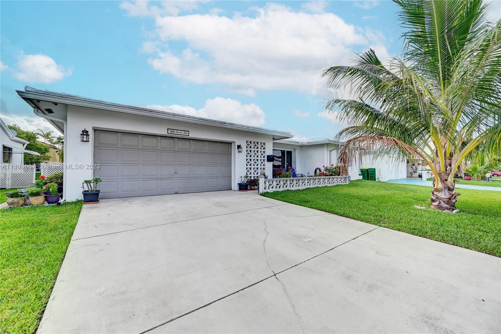 Real estate property located at 5710 81st Ave, Broward County, Tamarac, FL