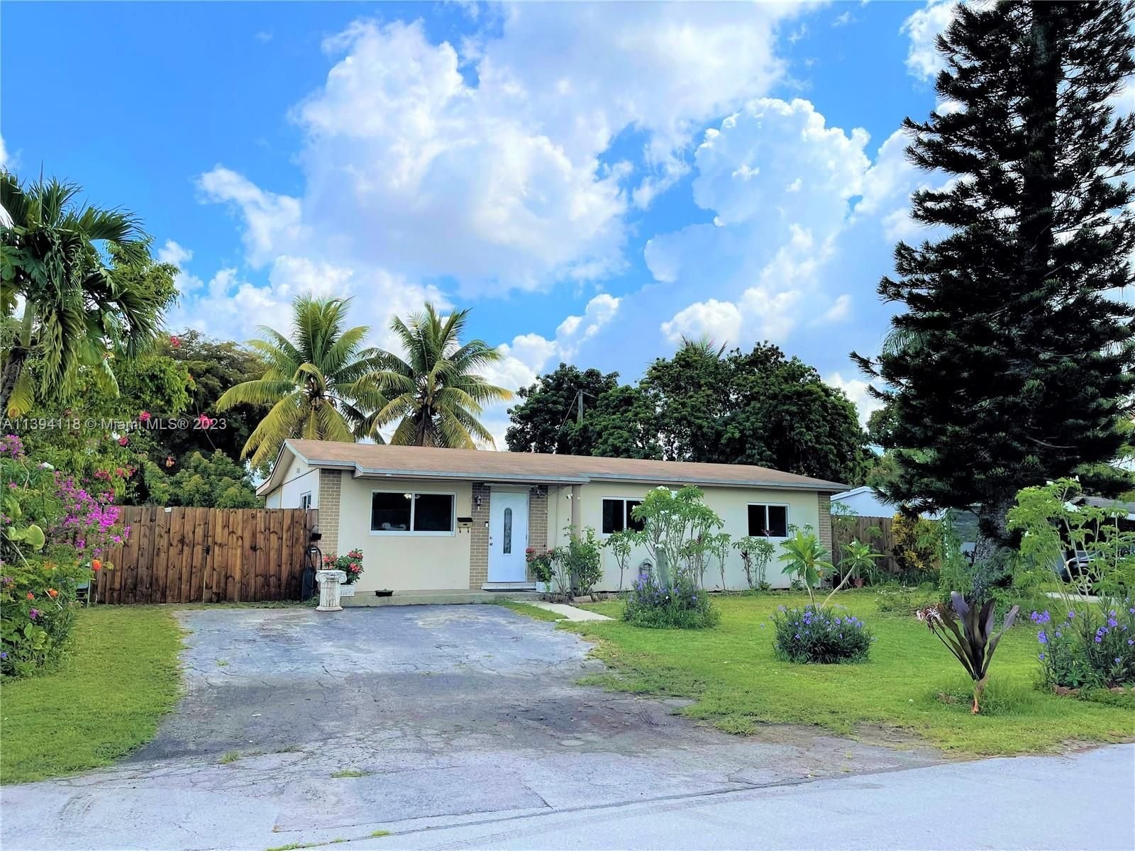 Real estate property located at 4979 6th St, Broward County, Margate, FL