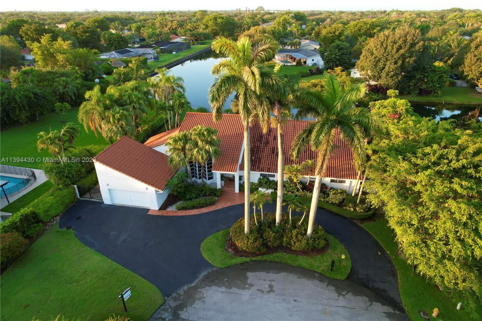 Real estate property located at 7500 107th St, Miami-Dade County, WATERWAY MANOR ESTATES, Pinecrest, FL