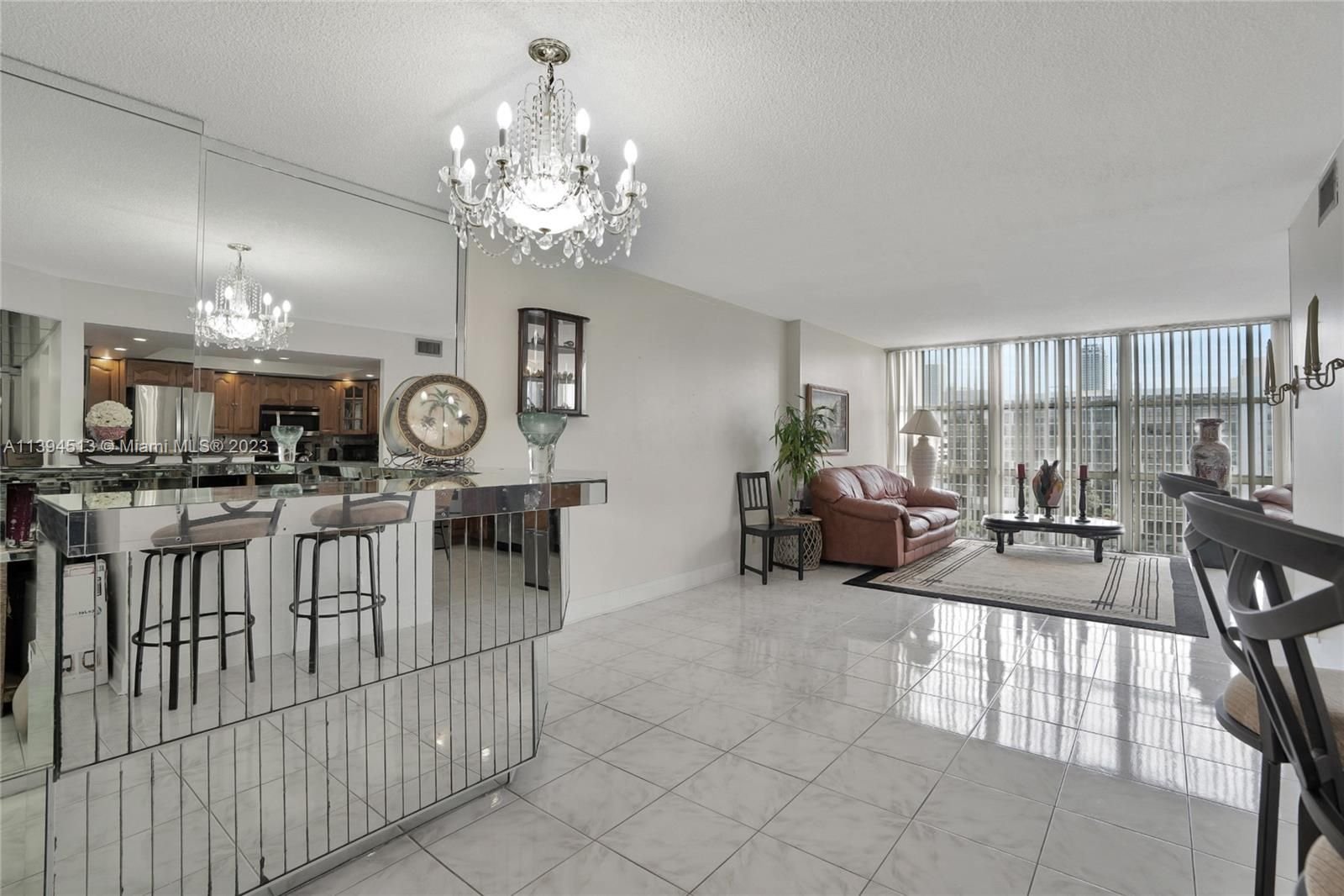 Real estate property located at 800 Parkview Dr #814, Broward County, OCEANVIEW PARK CONDO, Hallandale Beach, FL