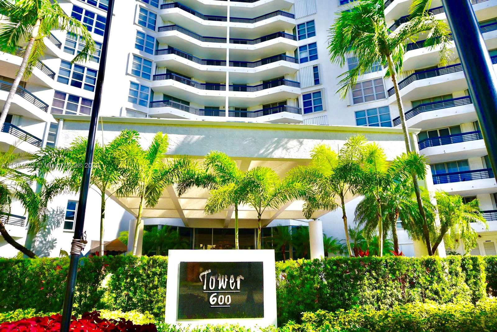 Real estate property located at 3400 192nd St #606, Miami-Dade County, Aventura, FL
