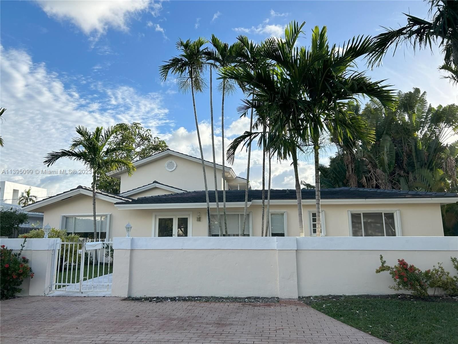 Real estate property located at 675 Allendale Rd, Miami-Dade County, BISCAYNE KEY ESTATES, Key Biscayne, FL
