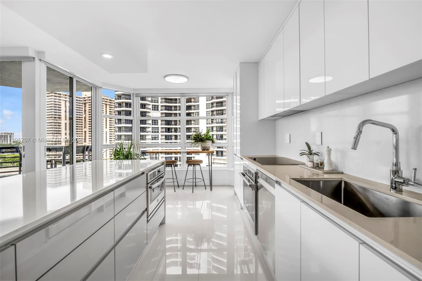 Real estate property located at 19101 Mystic Pointe Dr #1507, Miami-Dade County, Aventura, FL