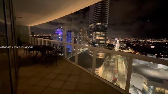 Real estate property located at 450 Alton Rd #2110, Miami-Dade, ICON CONDO, Miami Beach, FL