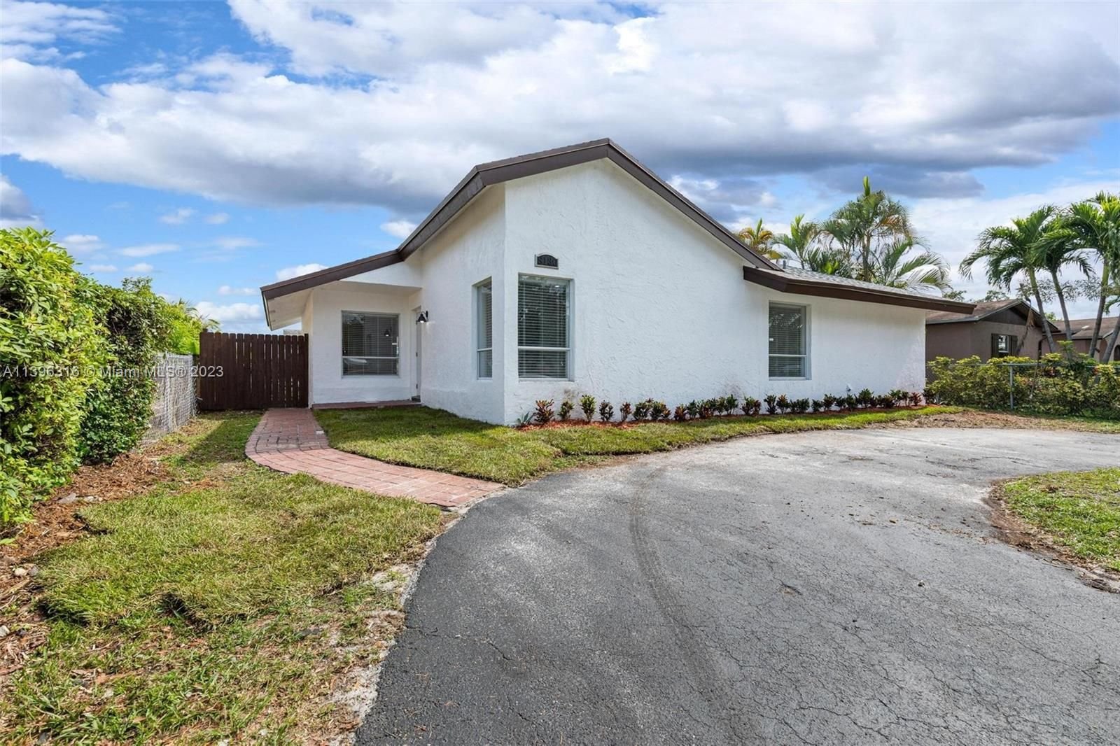 Real estate property located at 8130 3rd St, Broward County, North Lauderdale, FL