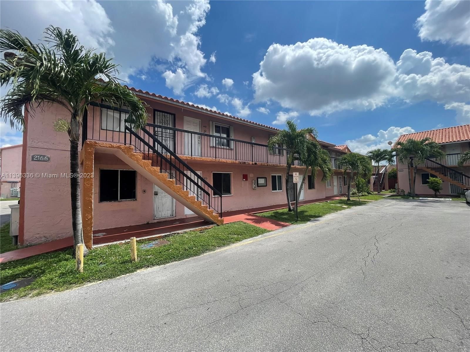 Real estate property located at 2166 60th St #15103, Miami-Dade County, HIALEAH CLUB VILLAS CONDO, Hialeah, FL
