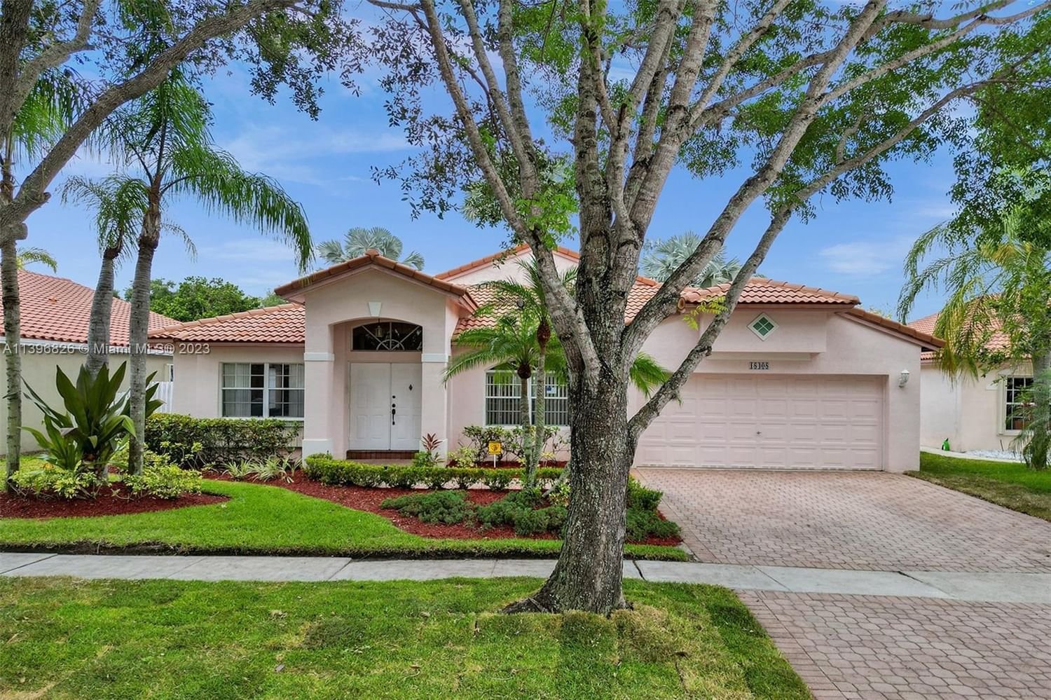 Real estate property located at 18408 9th St, Broward County, Pembroke Pines, FL
