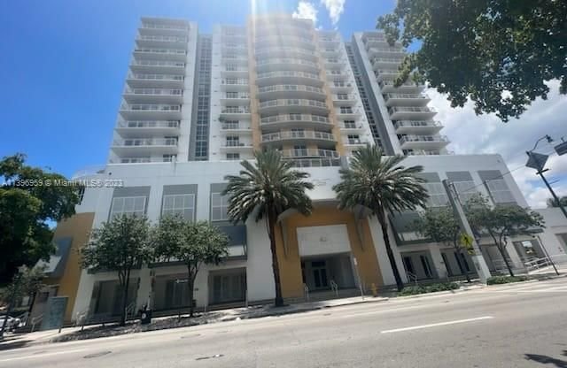 Real estate property located at 900 8th St #1007, Miami-Dade County, Miami, FL