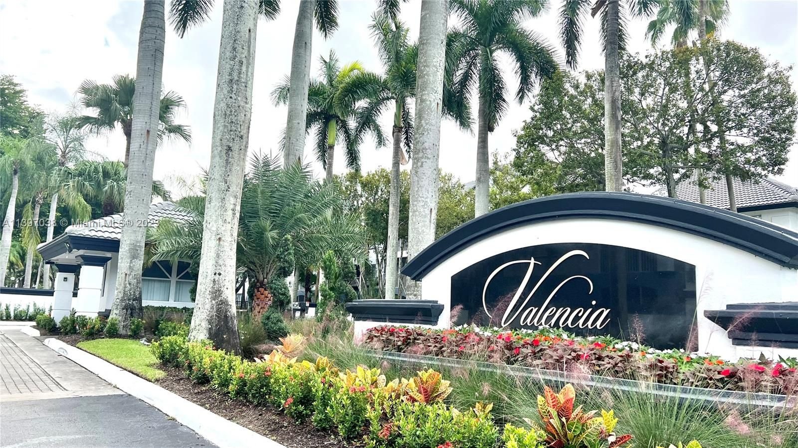 Real estate property located at 10025 46th St #102-3, Miami-Dade County, Doral, FL