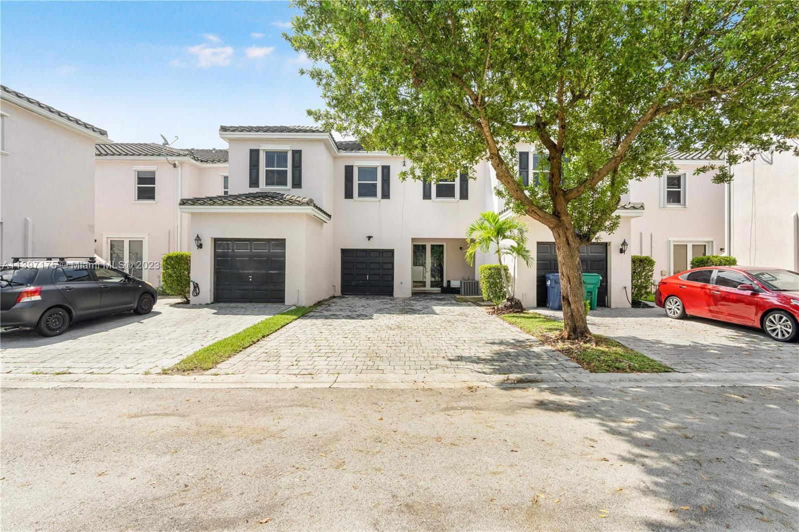 Real estate property located at 17091 93rd St, Miami-Dade County, Miami, FL