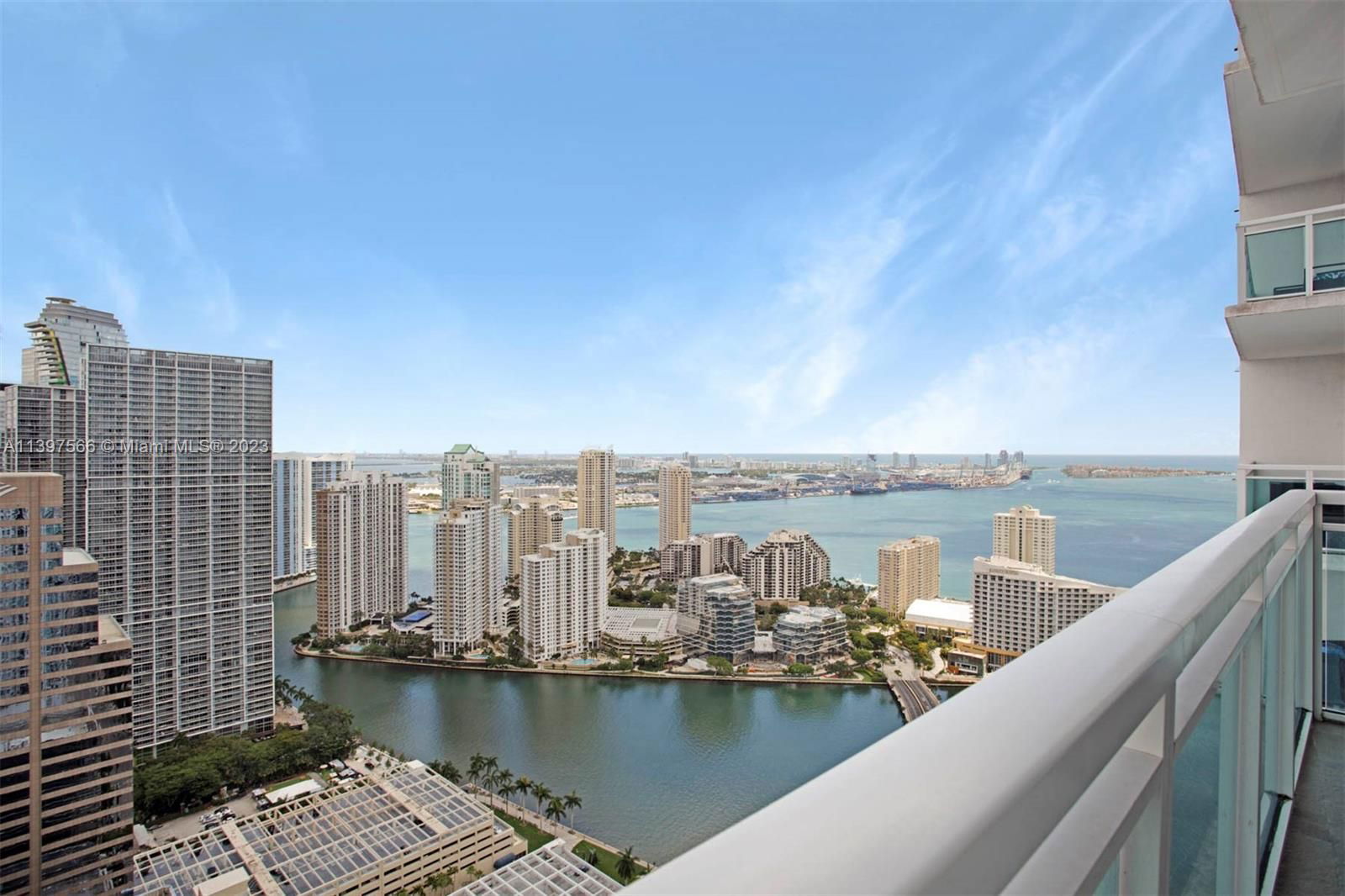 Real estate property located at 950 Brickell Bay Dr #4706, Miami-Dade County, Miami, FL