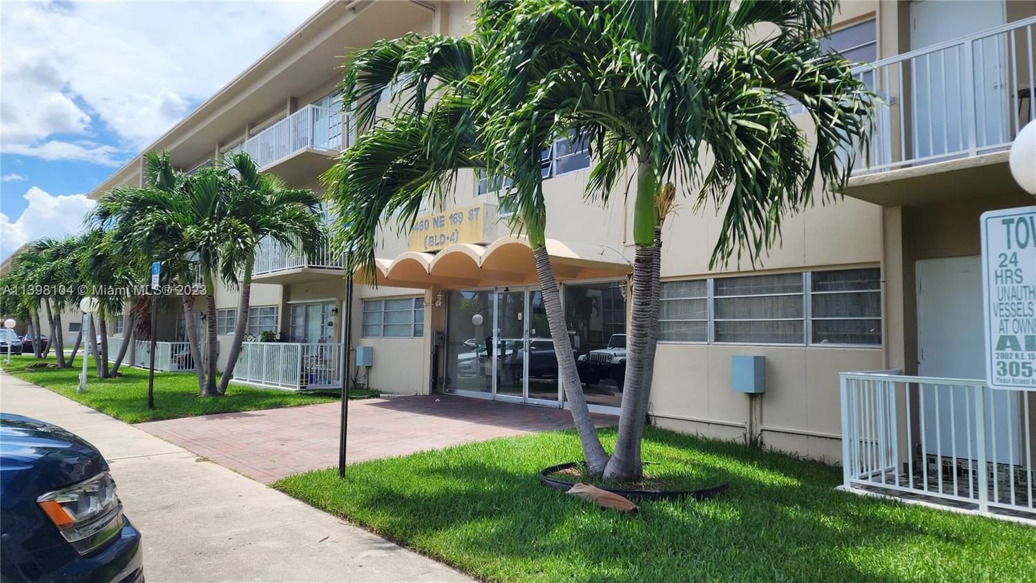 Real estate property located at 1460 169th St #107, Miami-Dade County, Miami, FL