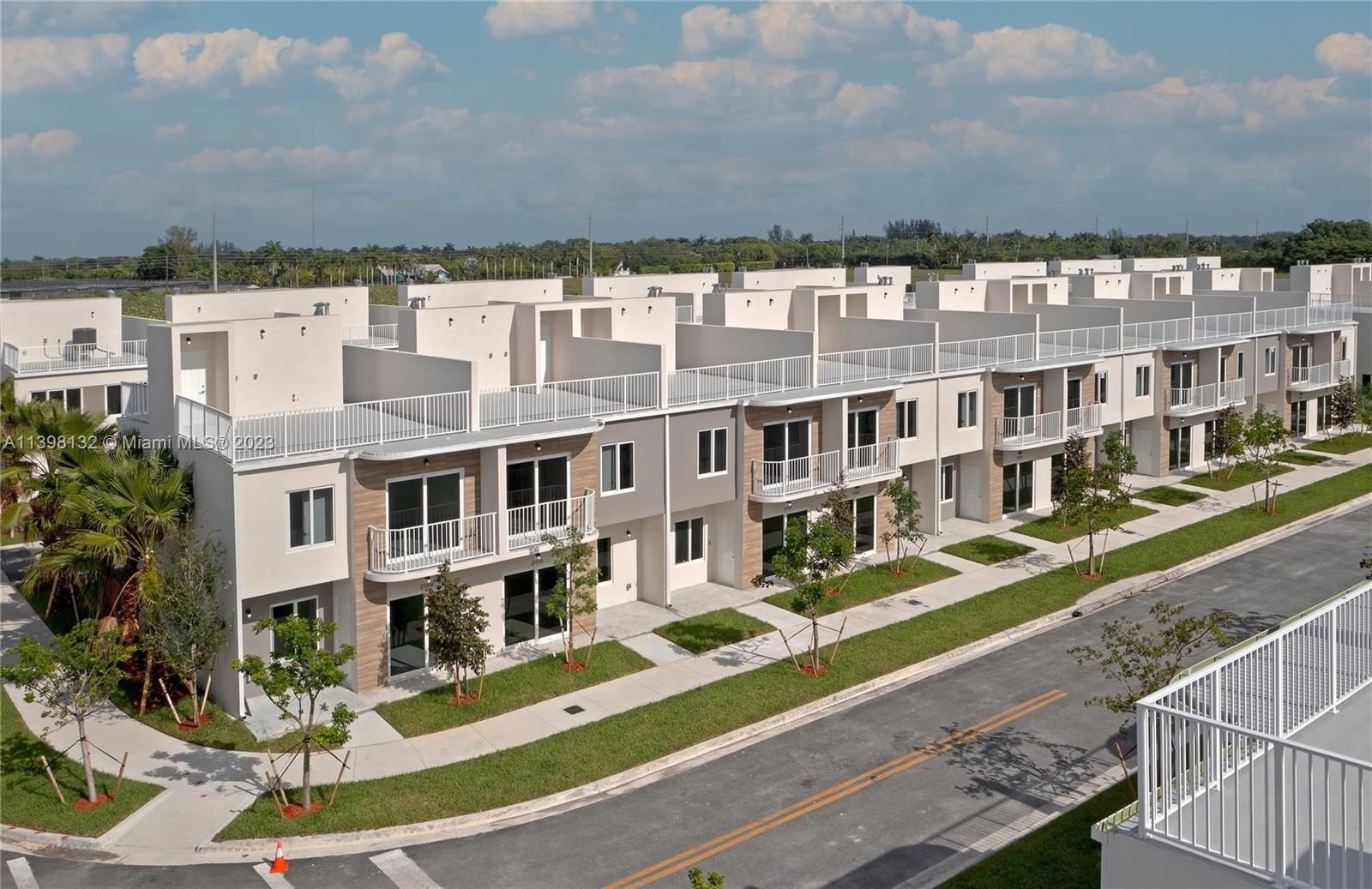 Real estate property located at 25829 144 Ave, Miami-Dade County, Miami, FL
