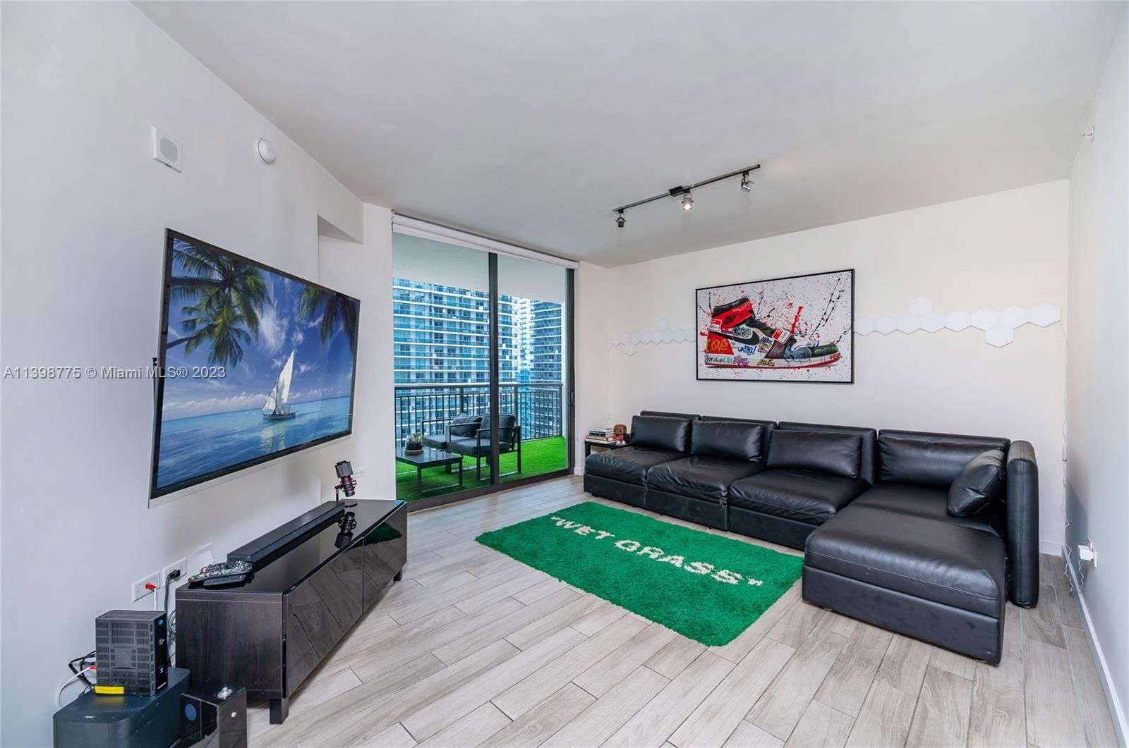Real estate property located at 999 1st Ave #2401, Miami-Dade County, Miami, FL