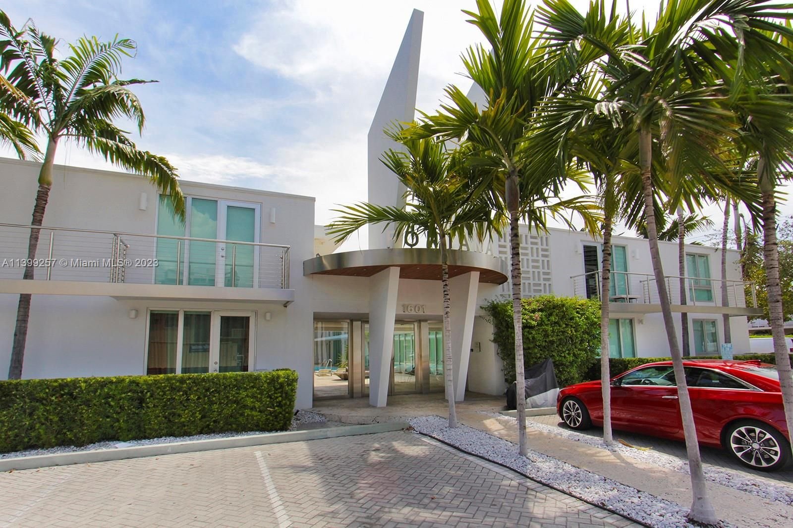 Real estate property located at 1601 West Ave #105, Miami-Dade County, Miami Beach, FL
